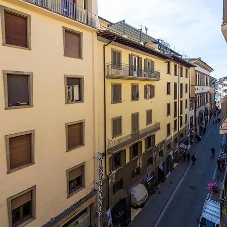 Ponte Vecchio Deluxe شقة فلورنس