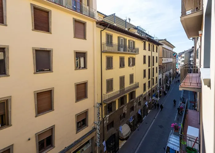 Ponte Vecchio Deluxe Apartament Florencja